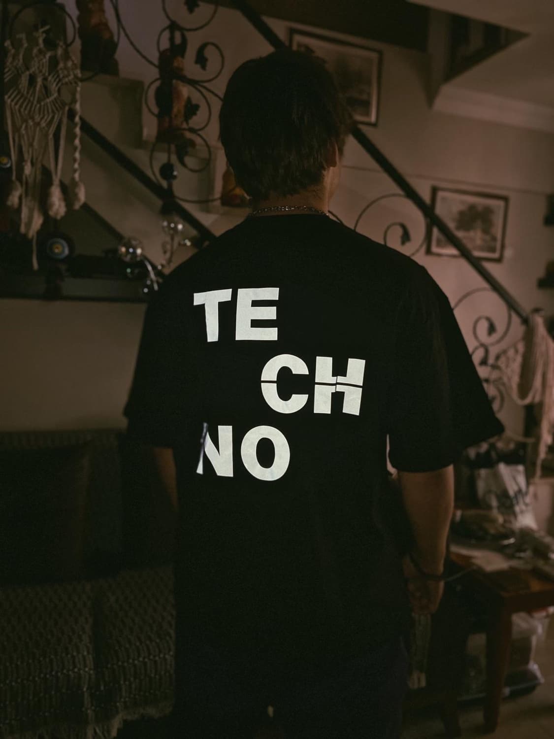 Wheraver Techno Tee — close-up baskı